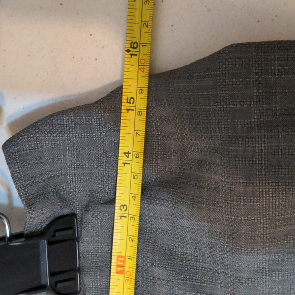 NWT Le Suit gray 2 piece career wear suit coat and skirt size 4 - Picture 9 of 13